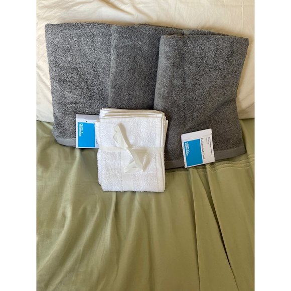 Room Essentials | Bath | Room Essentials Gray Bath White Hand Towel Set ...